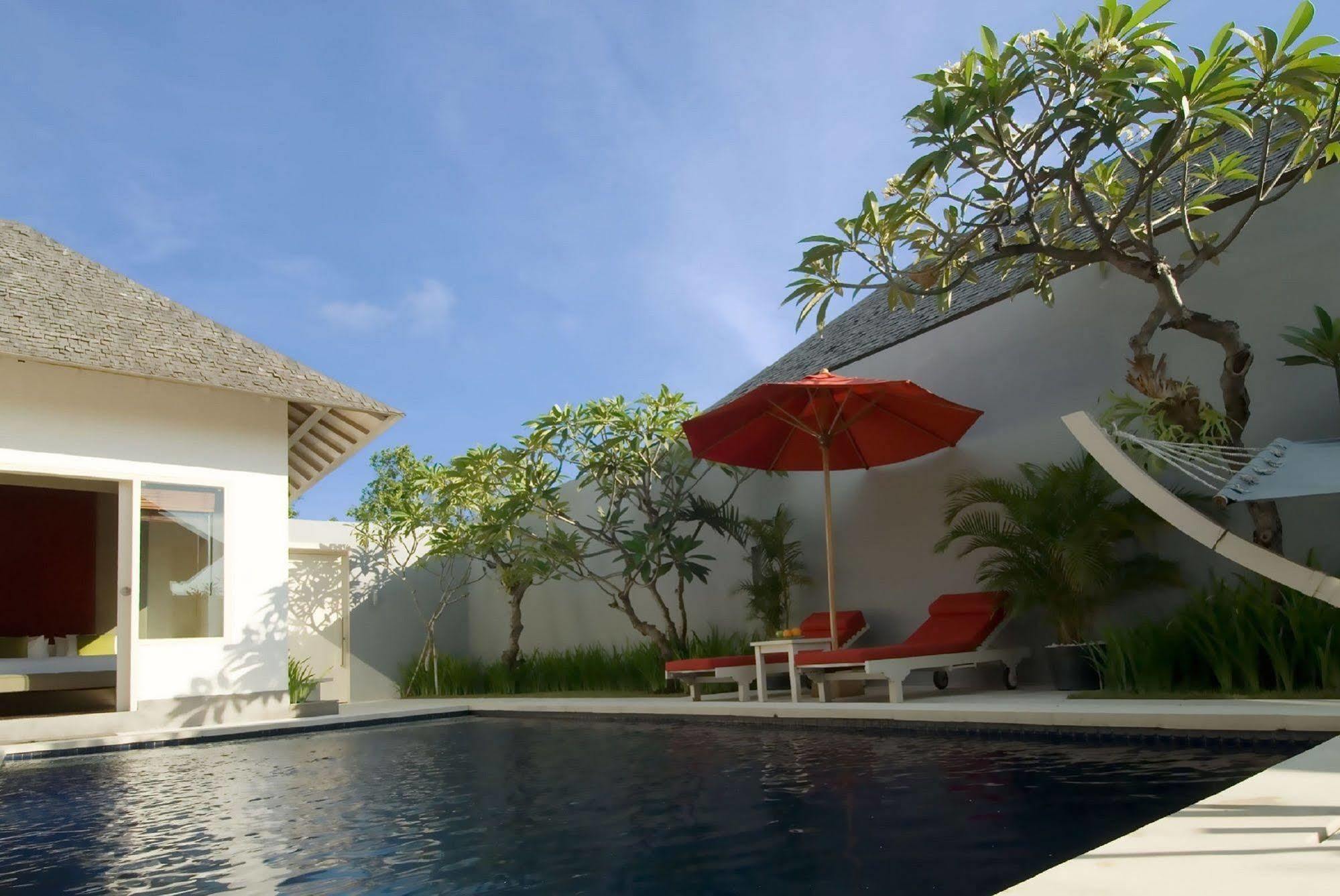 Kamuela Villas Seminyak Luaran gambar