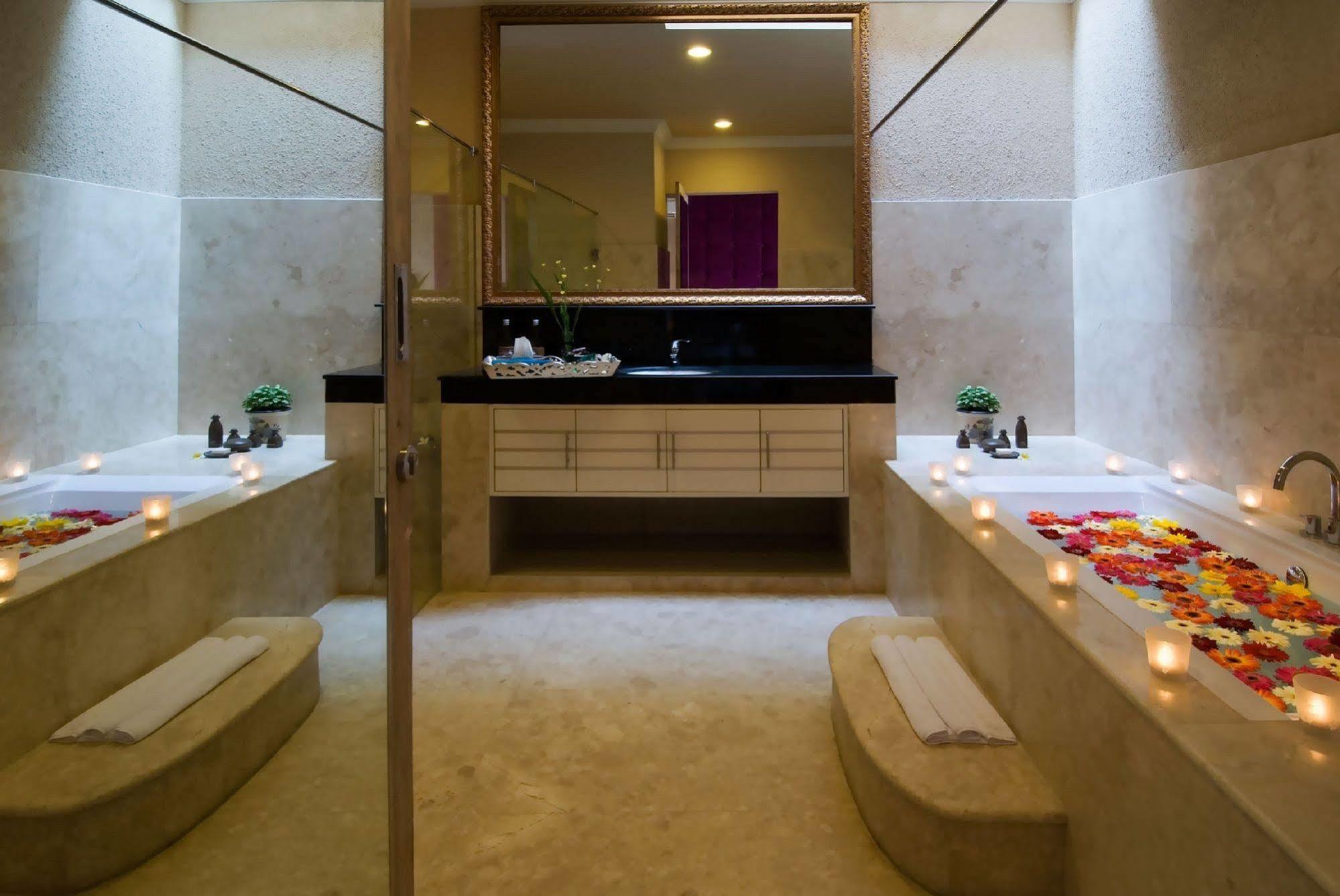 Kamuela Villas Seminyak Luaran gambar
