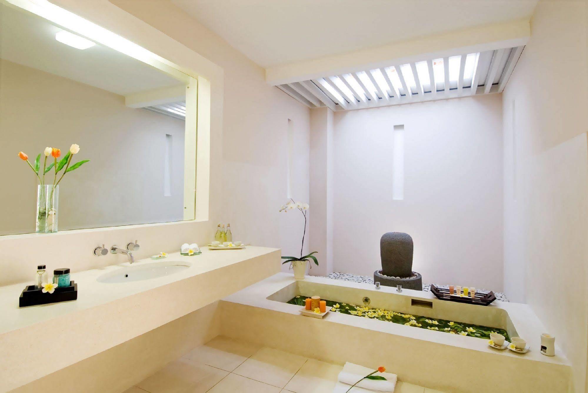 Kamuela Villas Seminyak Luaran gambar
