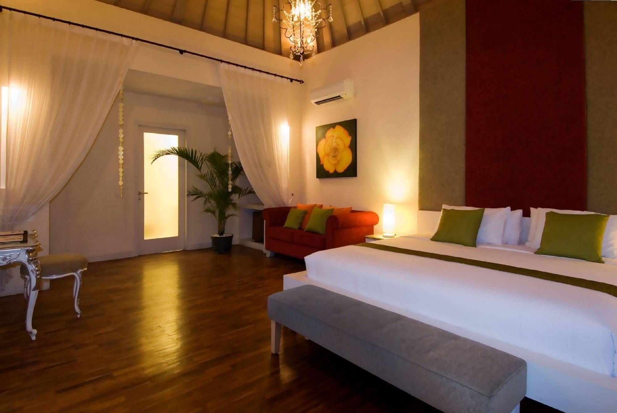 Kamuela Villas Seminyak Luaran gambar
